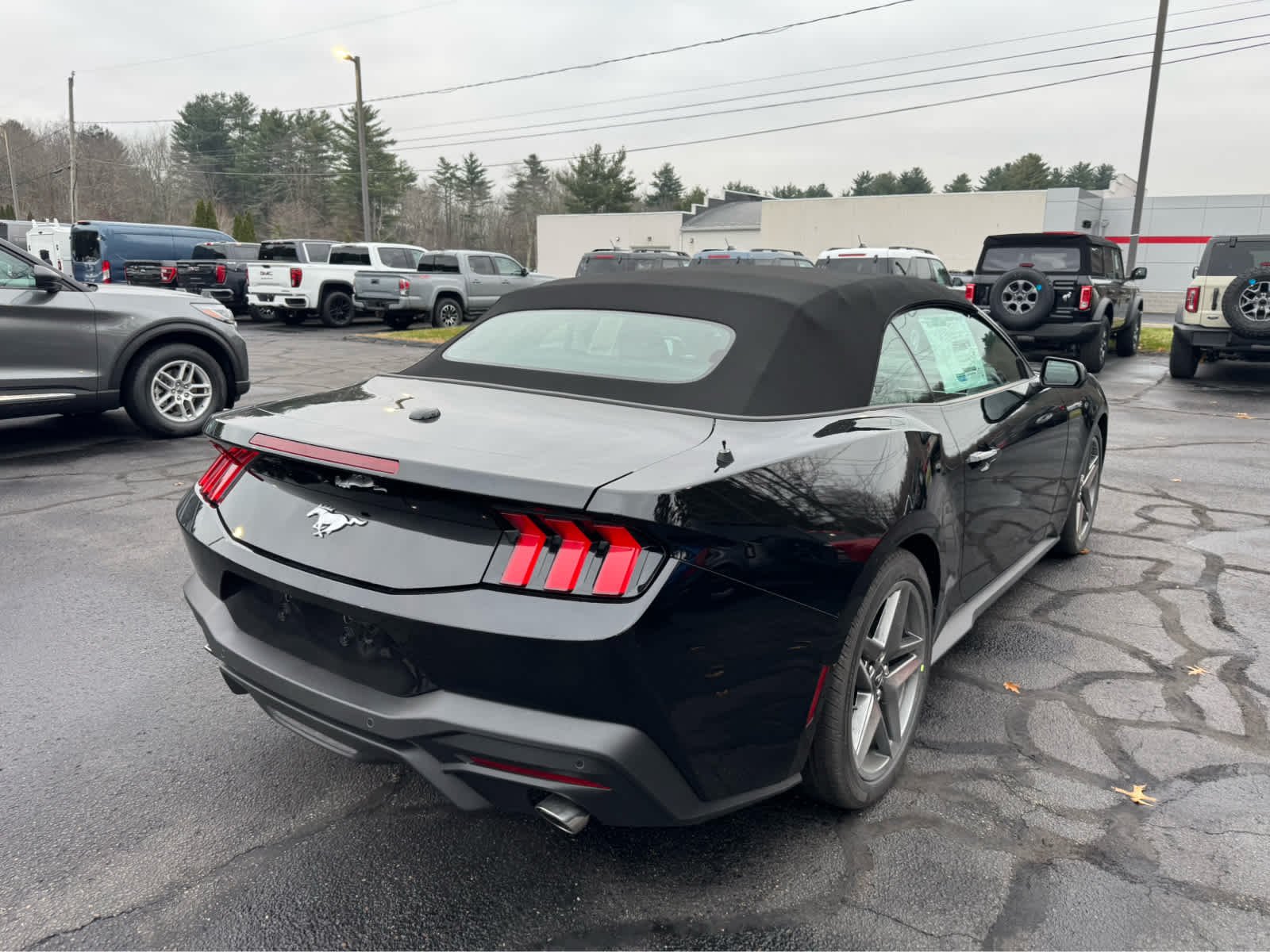 2026 Ford Mustang EcoBoost Premium Convertible - Photo 6