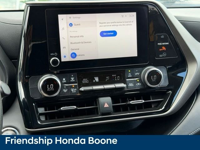 Used 2023 Blue Toyota L image 23