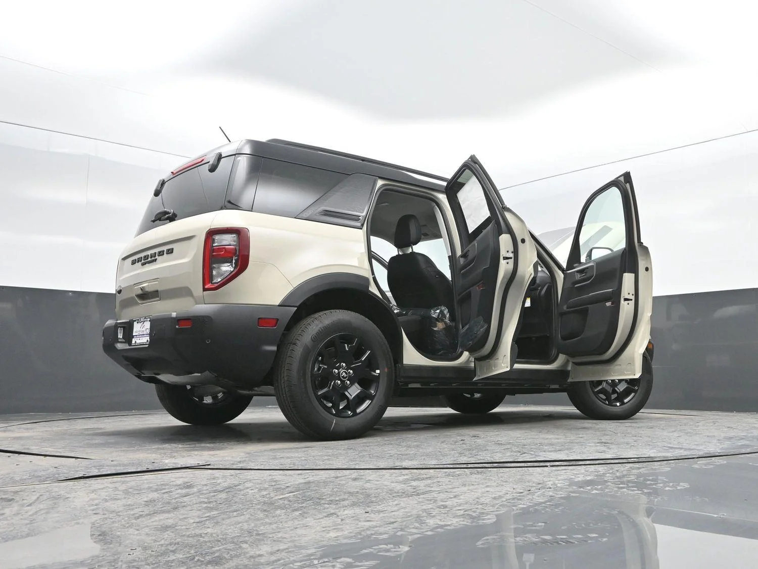 New 2025 Desert Sand Ford Big Bend® image 47