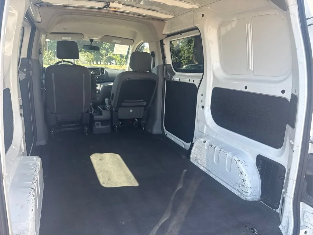 Used 2015 DESIGNER WHITE Chevrolet LT image 24