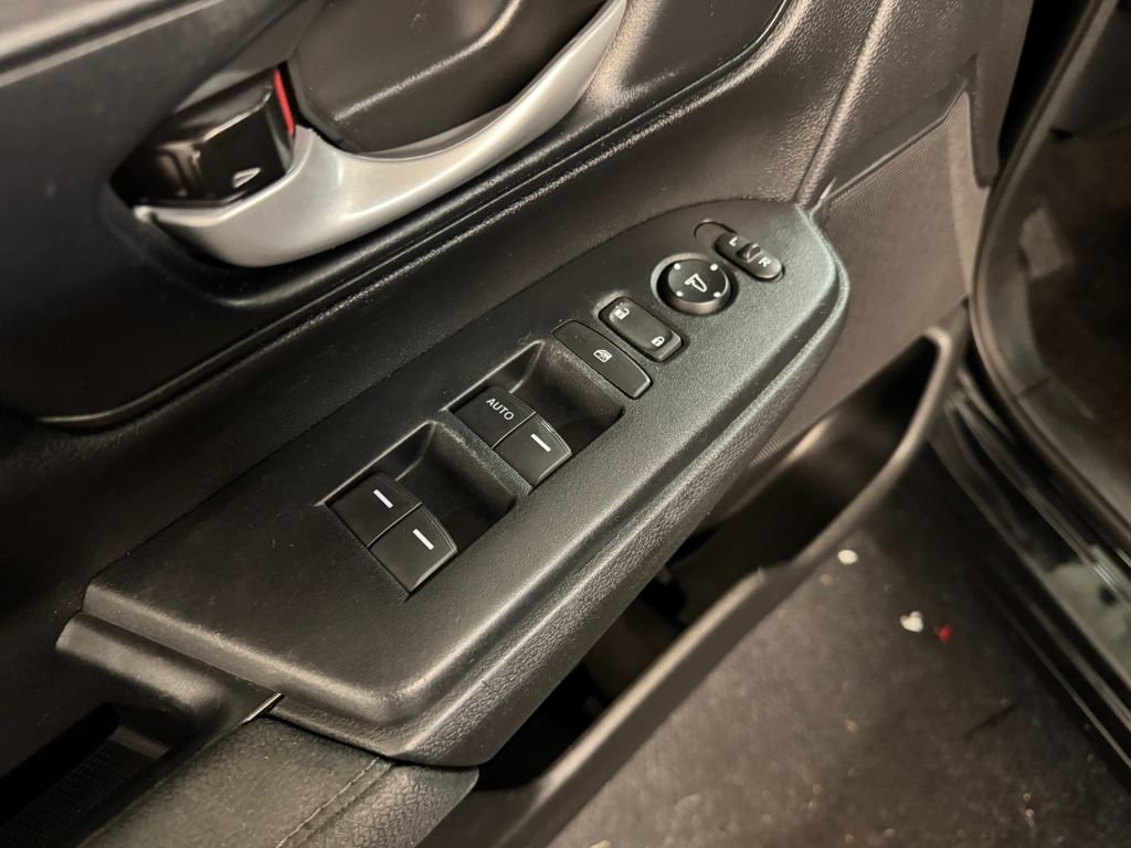 Used 2019 Crystal Black Pearl Honda LX image 15