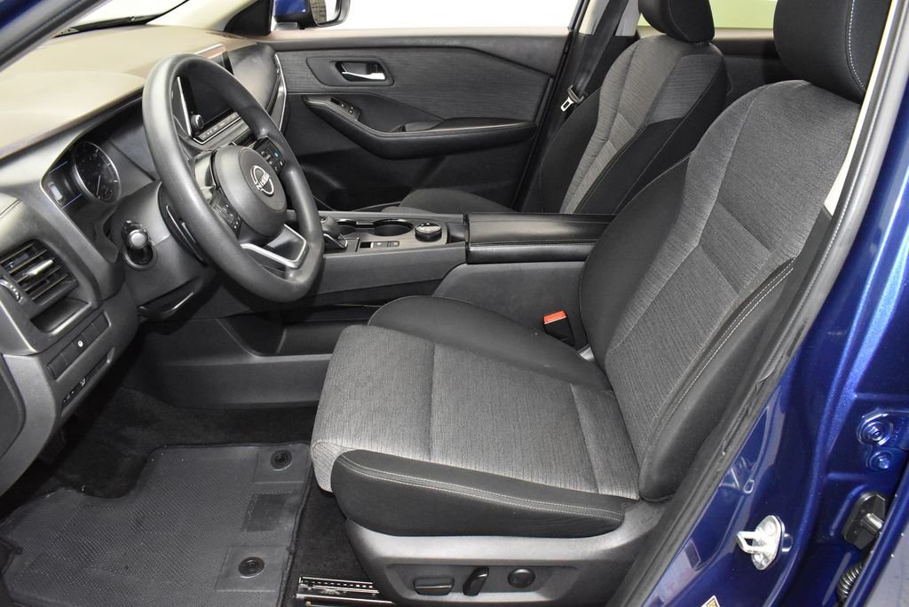 Used 2023 Blue Nissan SV image 11