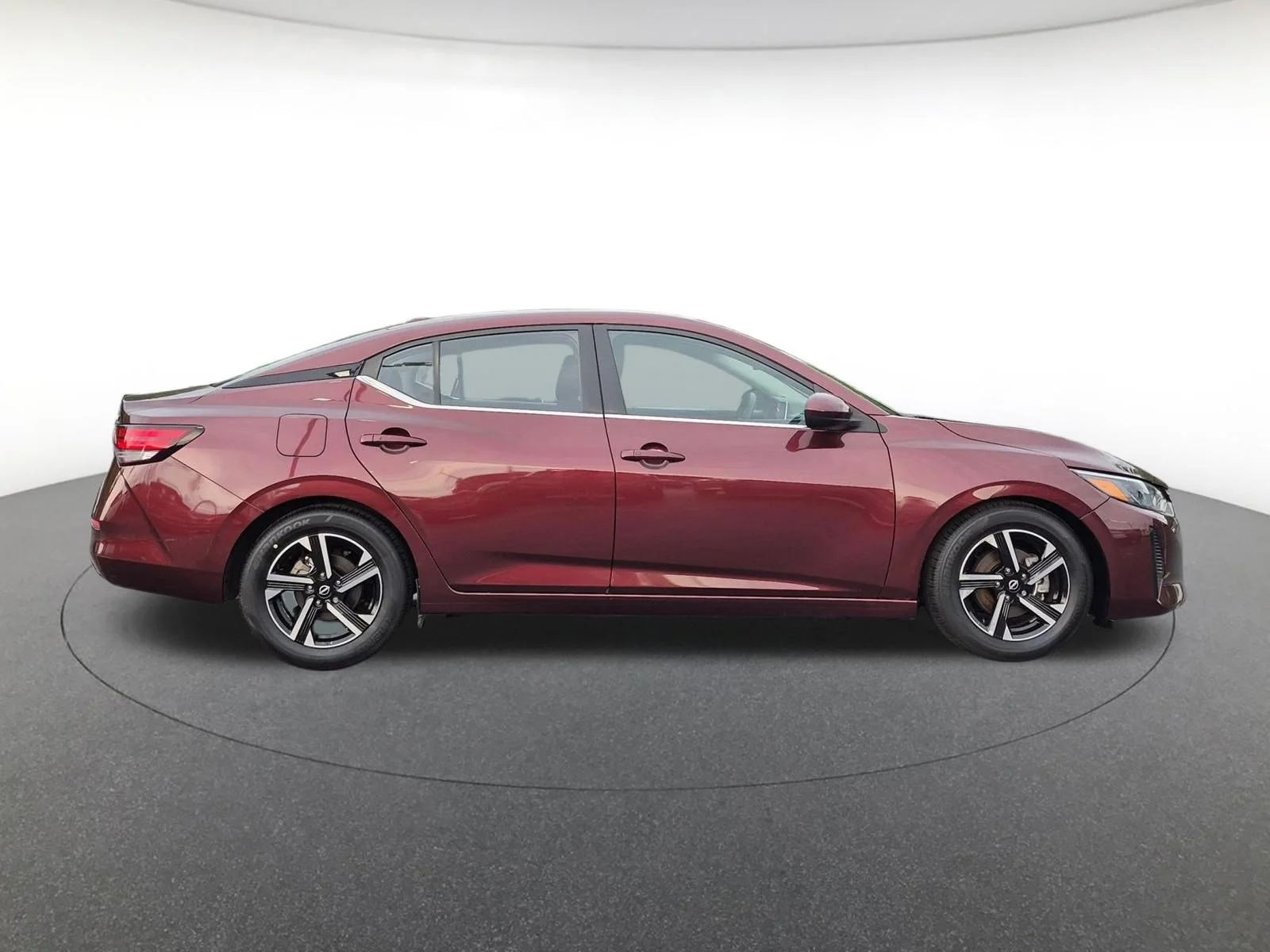 Used 2024 Rosewood Metallic Nissan SV image 4