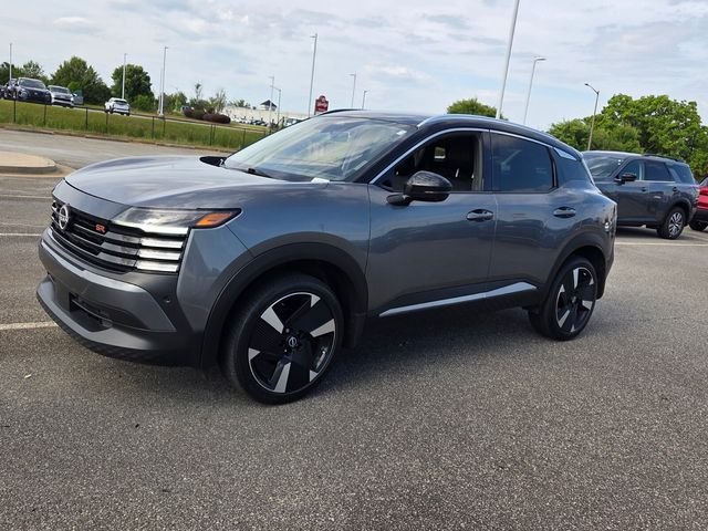Used 2025 Gray Nissan SR image 3