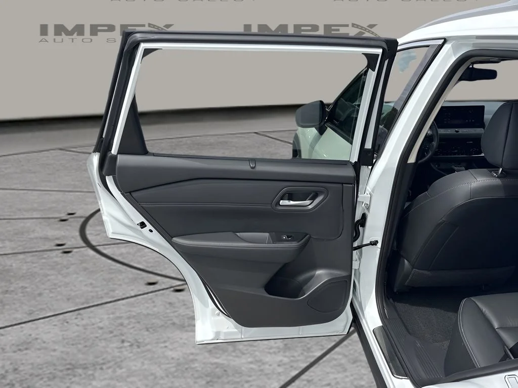 Used 2024 White Nissan SL image 27