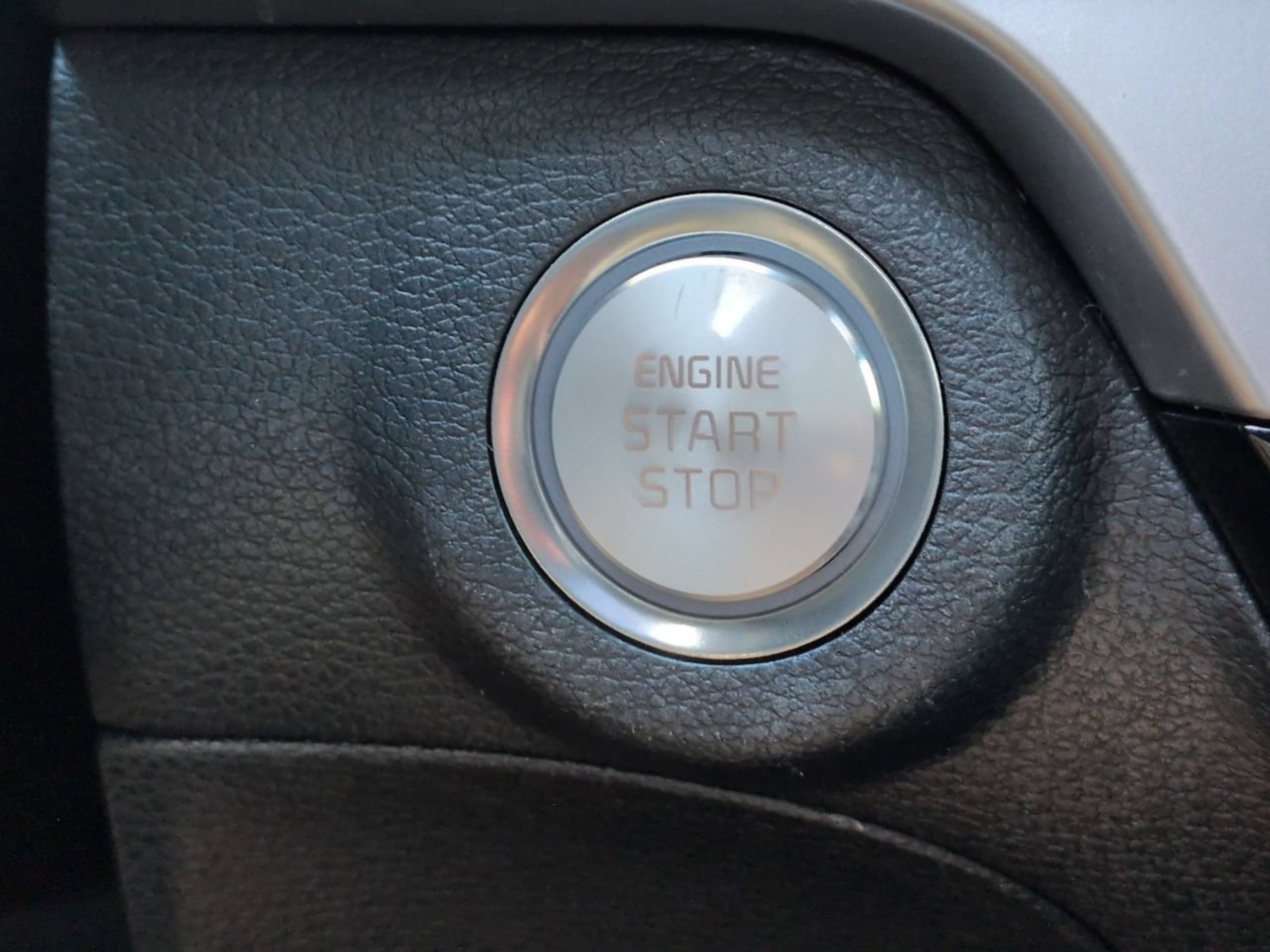 Certified Used 2025 Panthera Metal Kia EX X-Line image 30