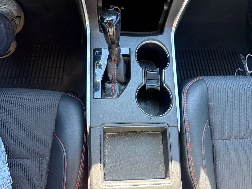 Used 2016 Super White Toyota SE image 23