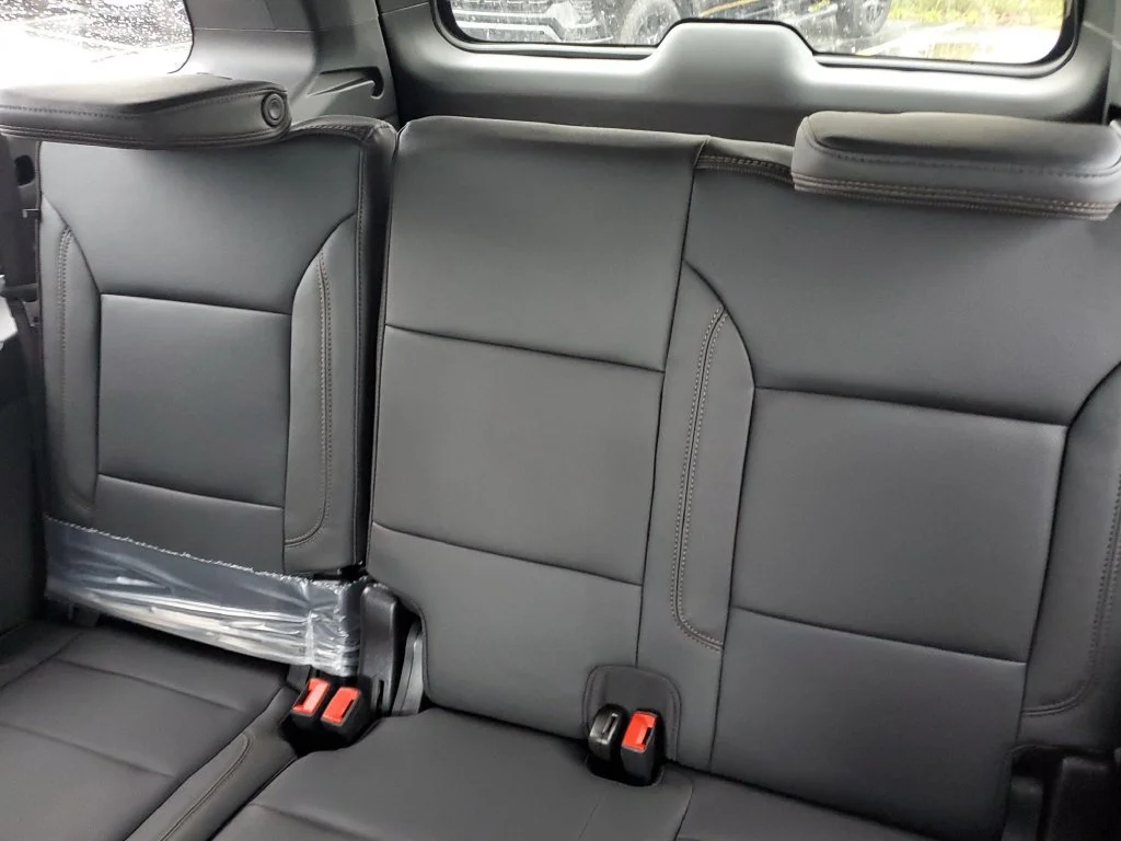 2027 Chevrolet Suburban High Country - Photo 27