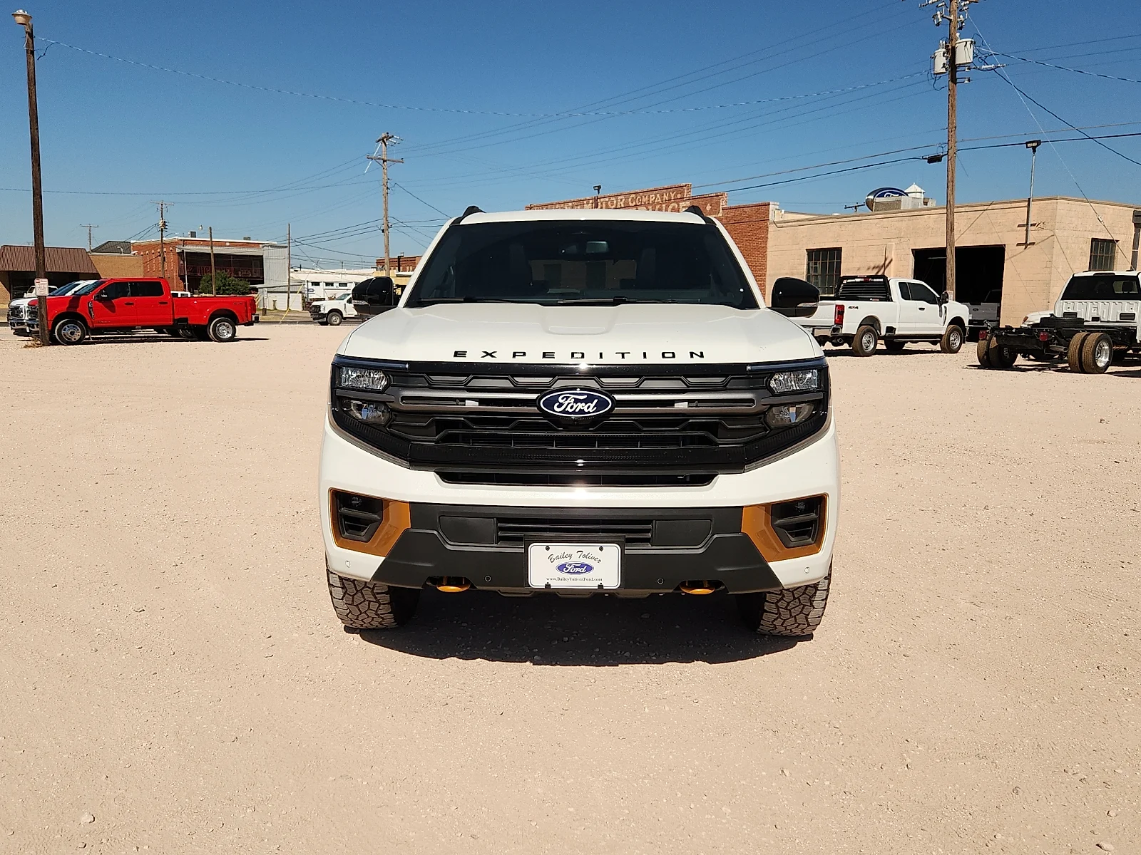 New 2027 Star White Metallic Tri-Coat Ford Tremor image 2