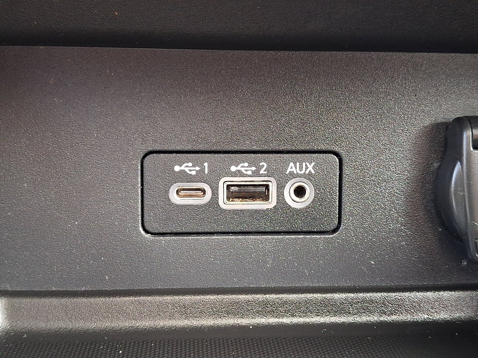 Used 2021 Gun Metallic - KAD Nissan SR Xtronic CVT image 24