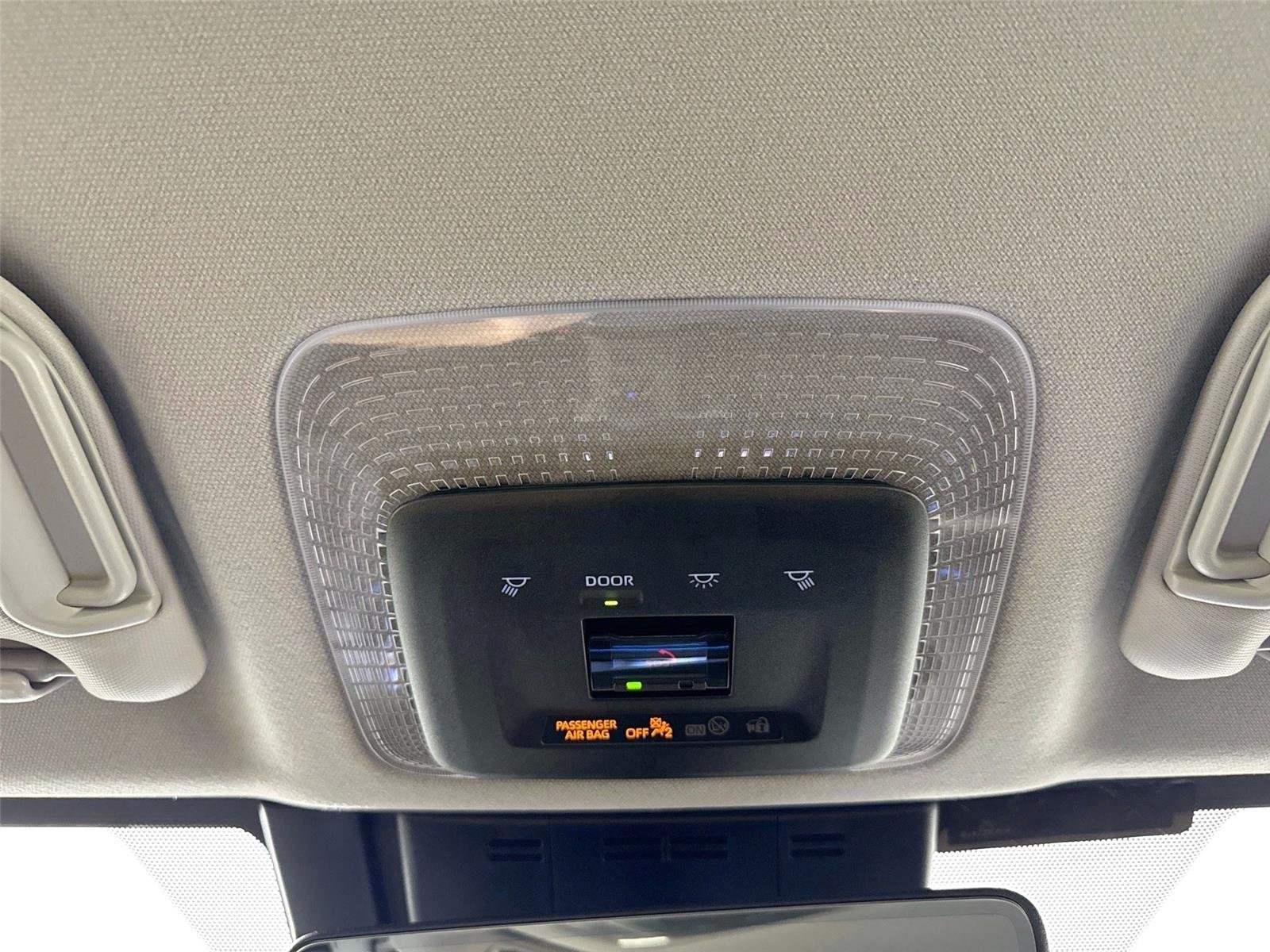 Certified Used 2025 Cutting Edge Toyota XLE image 6
