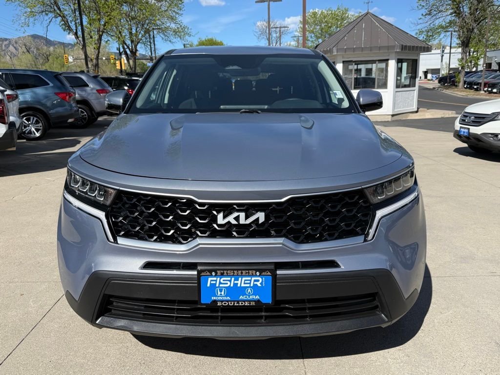 Used 2022 Silver Kia LX image 9