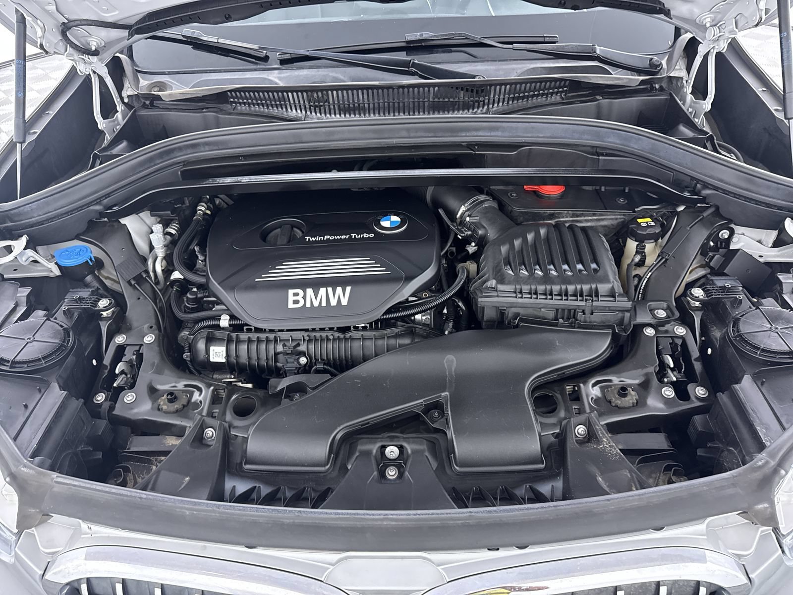 Used 2018 Glacier Silver Metallic BMW xDrive28i image 26