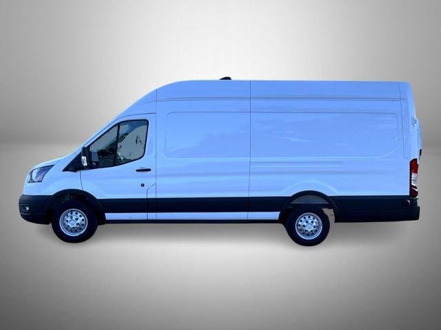 New 2026 Oxford White Ford XL Cargo image 31