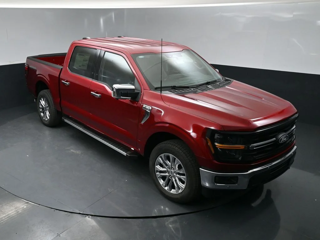 New 2026 Red Ford XLT image 32