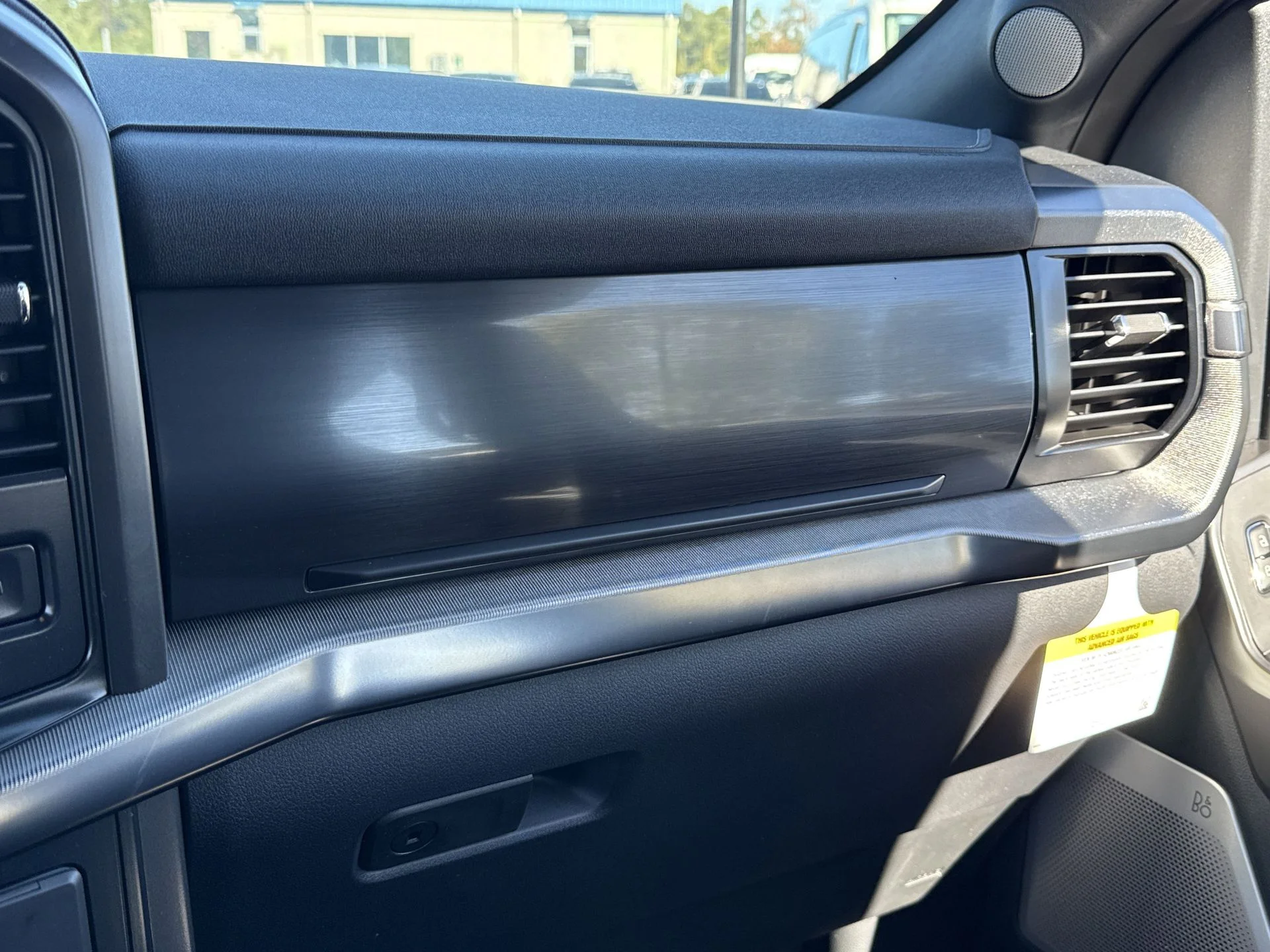 2025 Ford F-150 Lariat - Photo 13