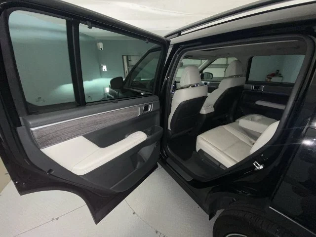 Used 2024 Black Hyundai Limited image 23