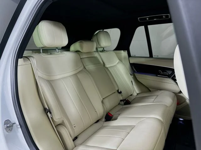Certified Used 2023  Land Rover SE image 29