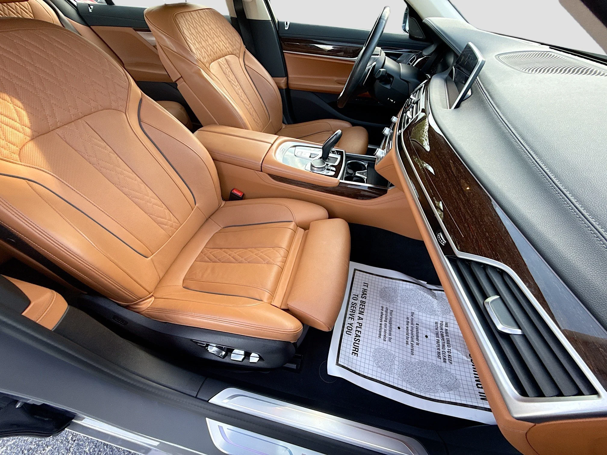 Used 2021 Bernina Grey Amber Effect BMW 750i xDrive image 15