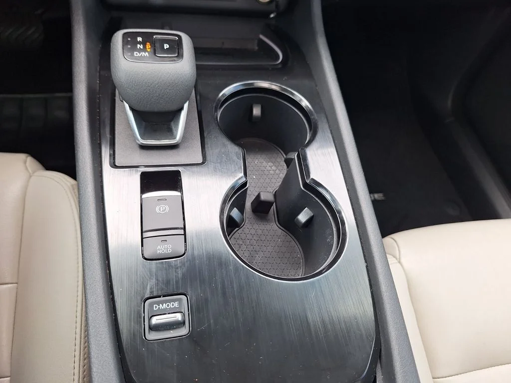 Used 2024 Black Nissan SL image 18