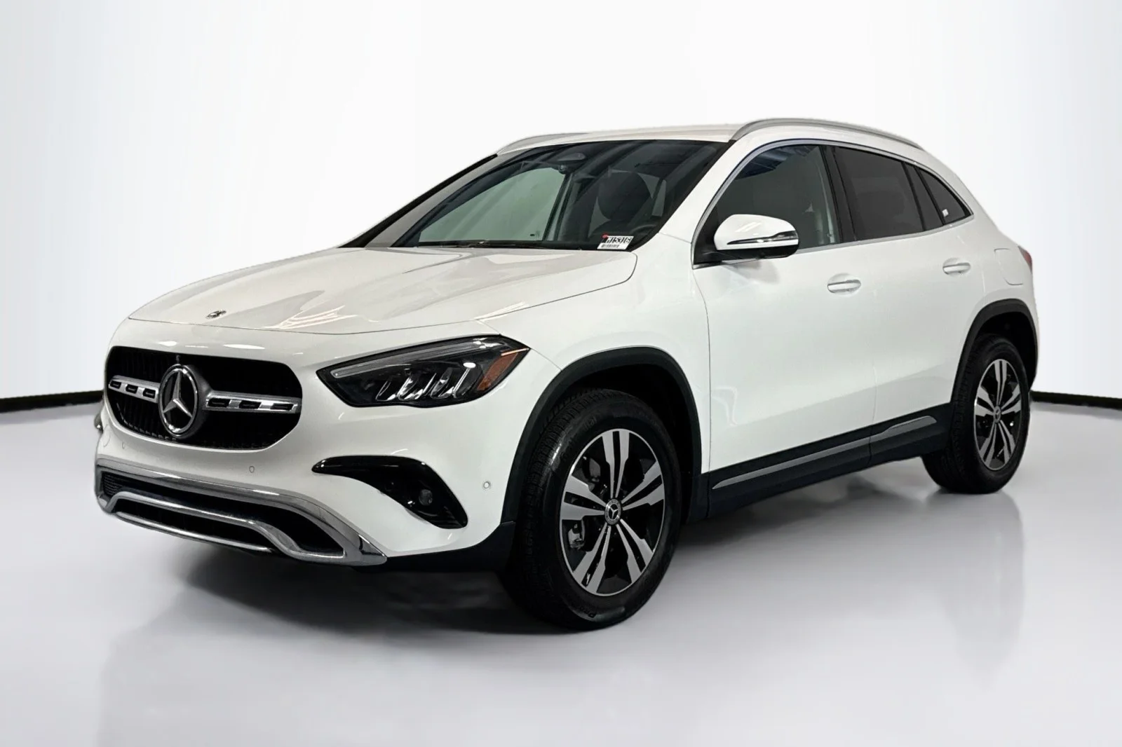 2026 Mercedes-Benz GLA GLA 250's photo
