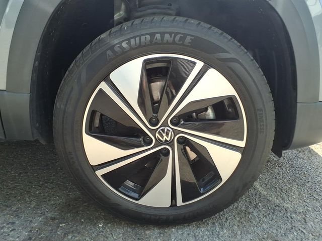 Certified Used 2023 Gray Volkswagen 1.5T SE image 10