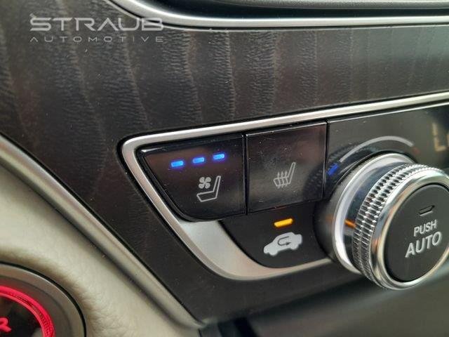 Used 2019 Platinum White Pearl Honda Touring image 25