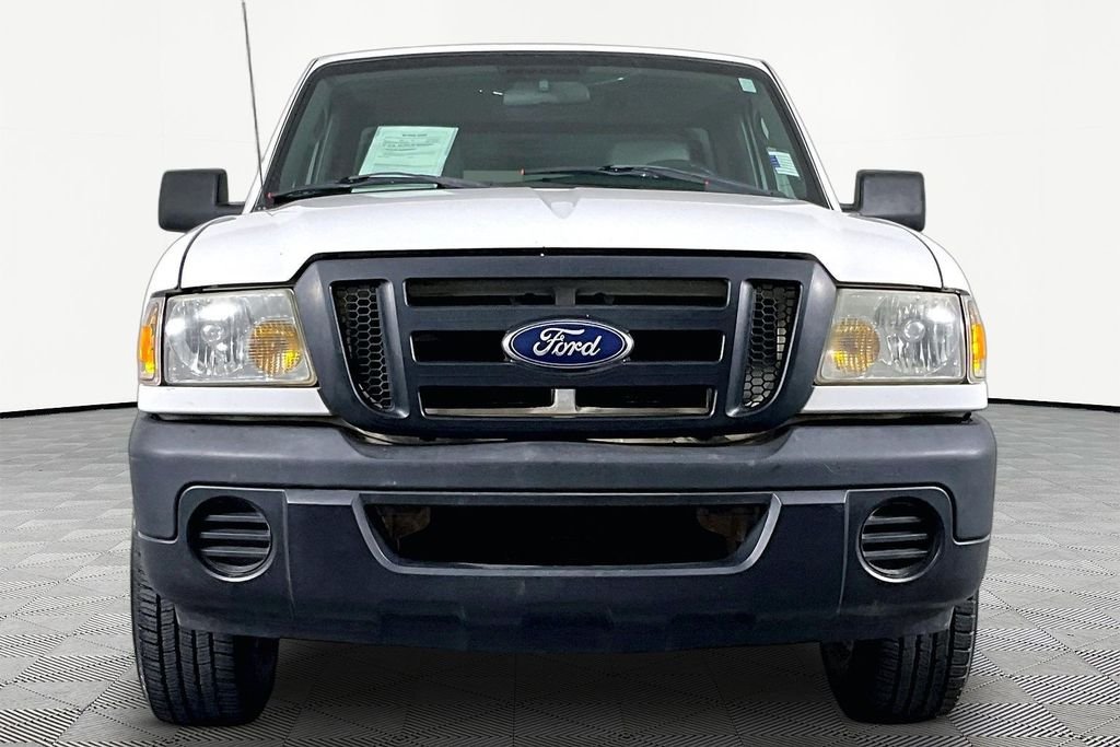 Used 2011 White Ford XL image 2