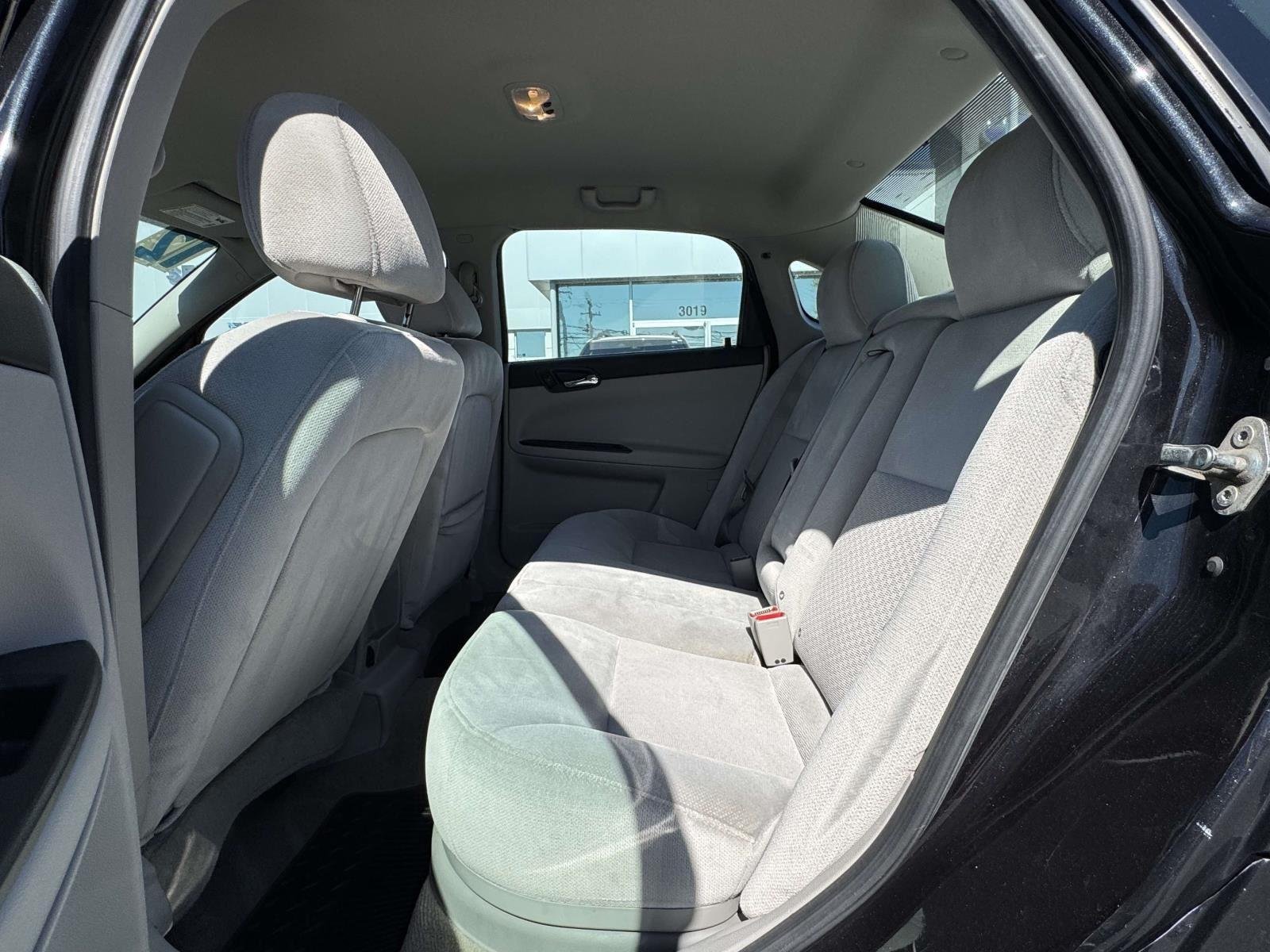 Used 2012 Black Granite Metallic Chevrolet LT Retail image 13