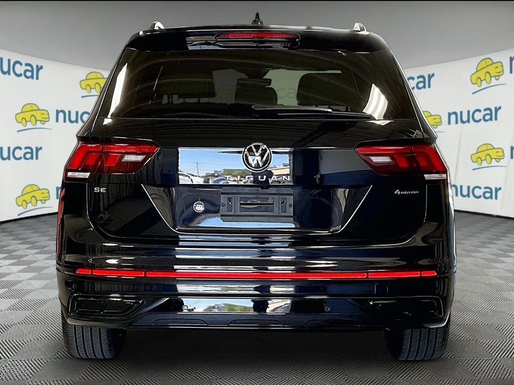 Used 2024 Black Volkswagen 2.0T SE R-Line Black image 5