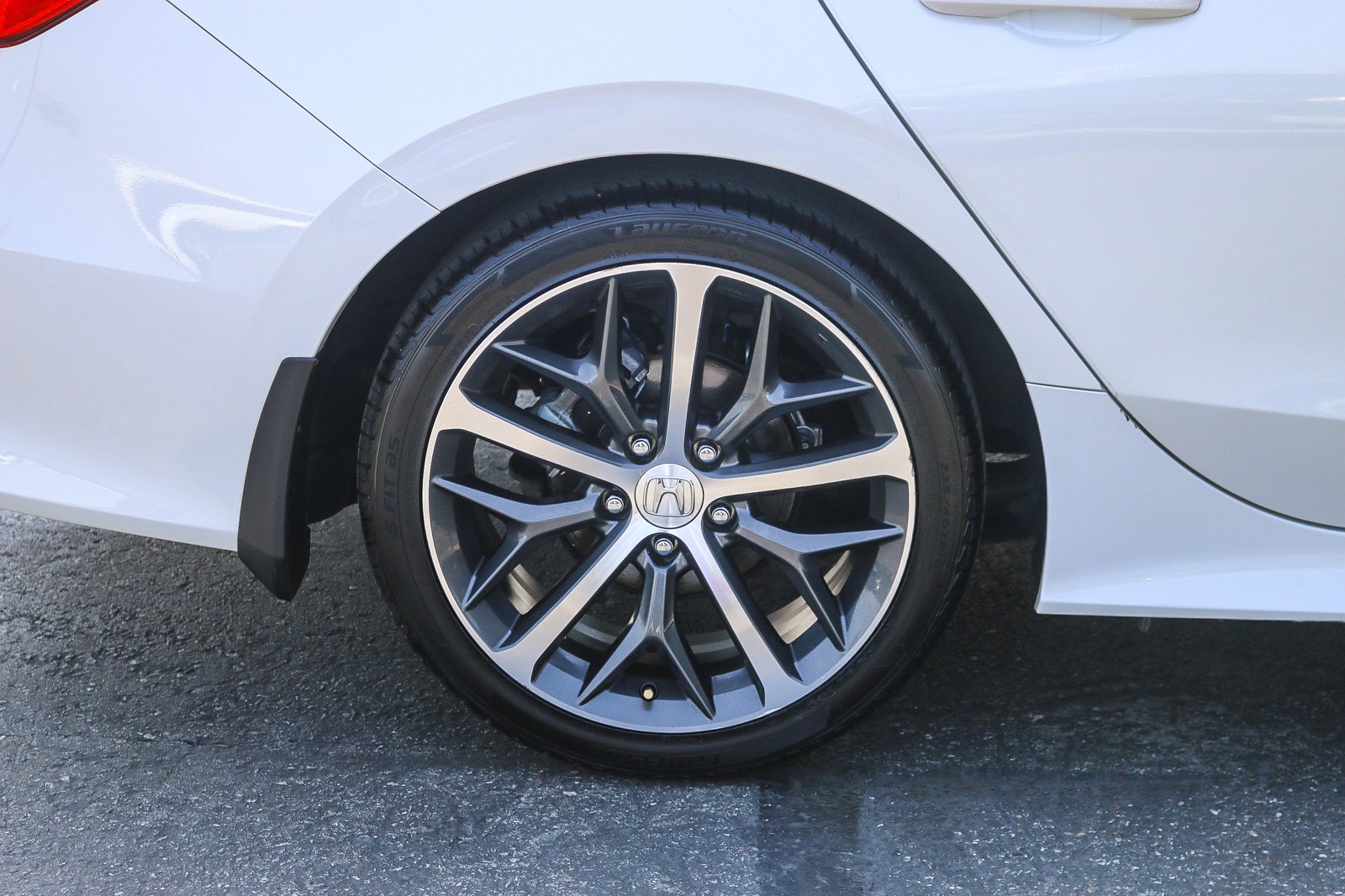 2022 Honda Civic Touring - Photo 10