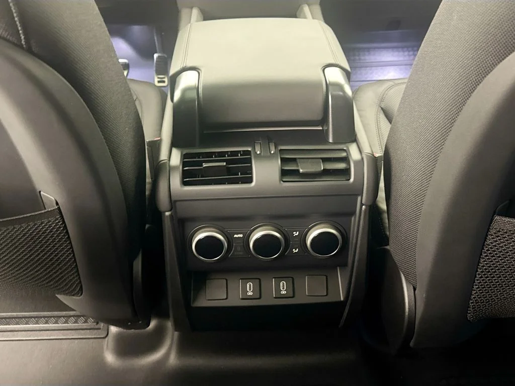 2026 Land Rover Defender V8 - Photo 24
