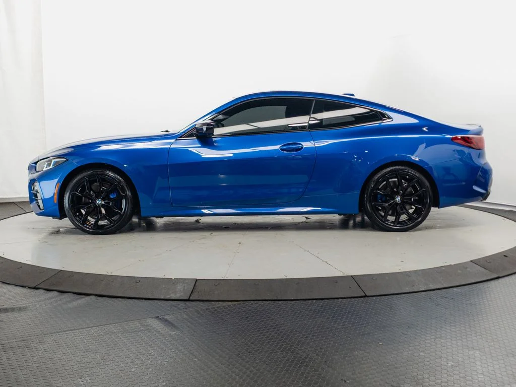 Used 2025 Blue Metallic BMW M440i xDrive image 4