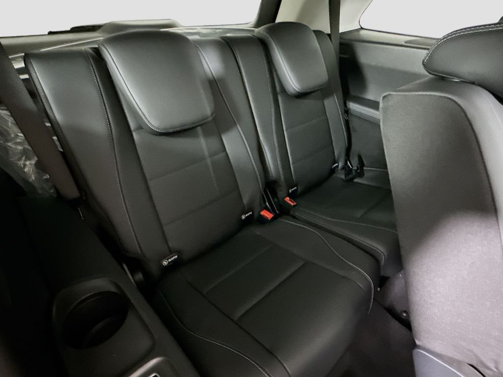 Used 2026 Black Mercedes-Benz GLS 450 image 29