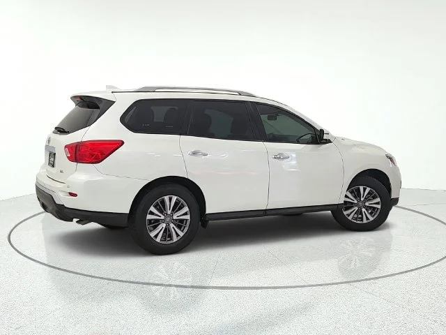 Used 2019 White Nissan SL image 6