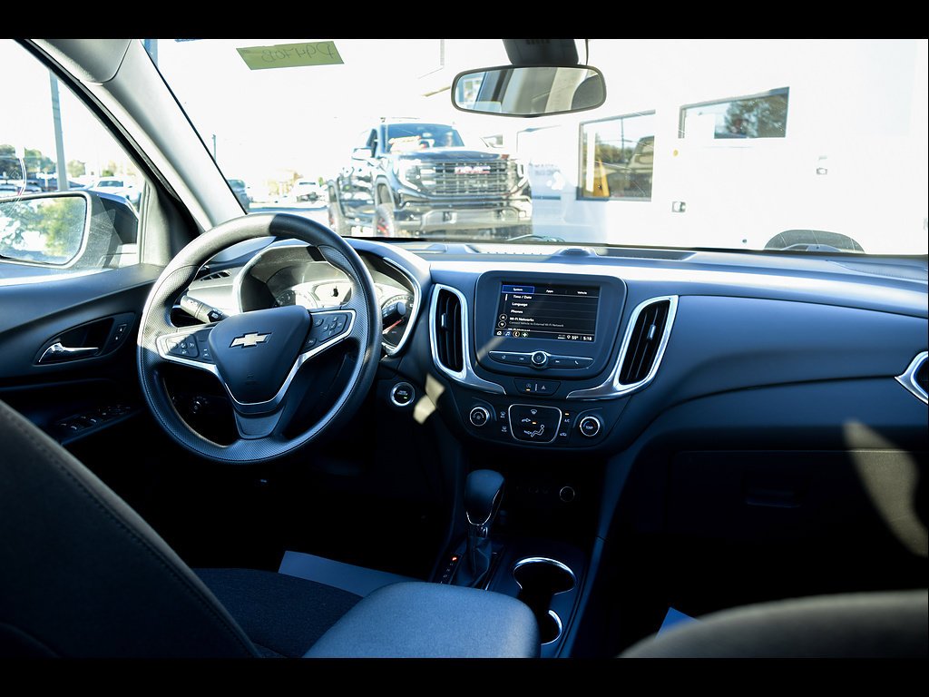 2022 Chevrolet Equinox LT - Photo 13
