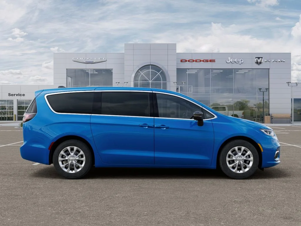 New 2026 Hydro Blue Pearl-Coat Exterior Paint Chrysler Limited image 21