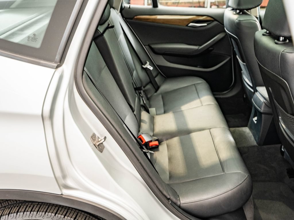 Used 2015 Glacier Silver Metallic BMW xDrive28i image 44