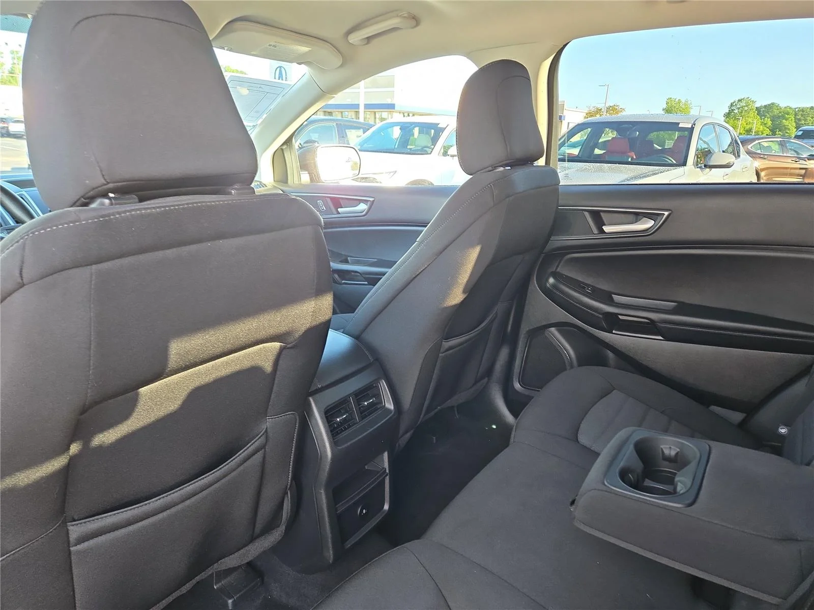 Used 2023 Iconic Silver Ford SE image 23