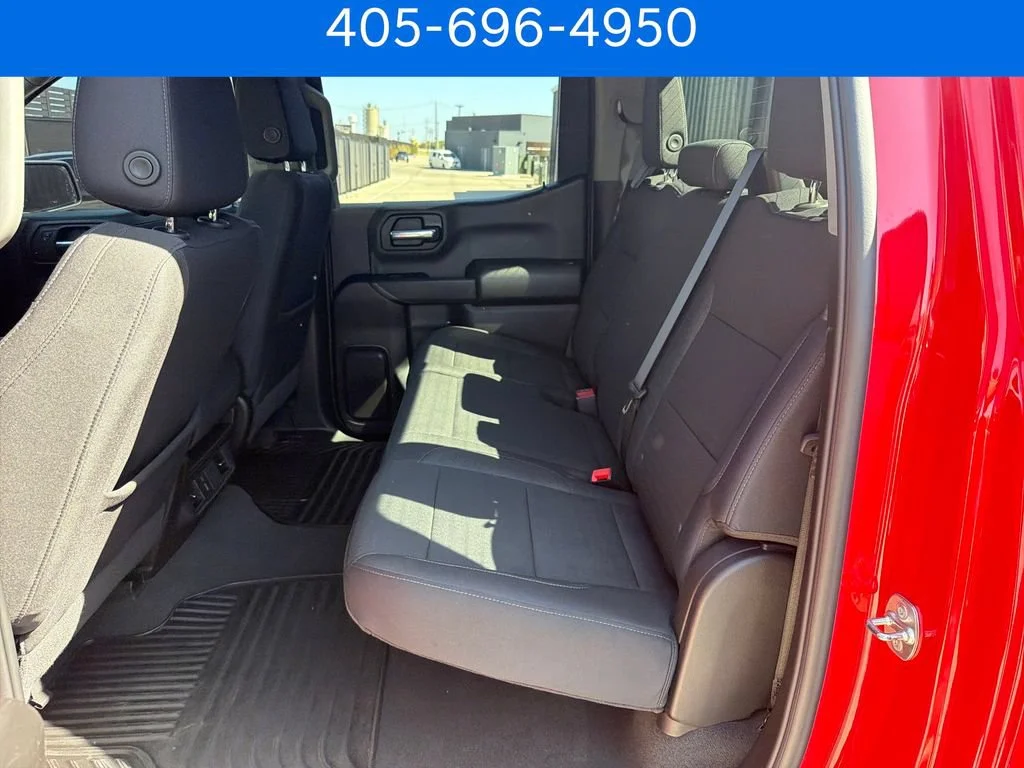 Pre-Owned 2025 Chevrolet Silverado 1500 Custom