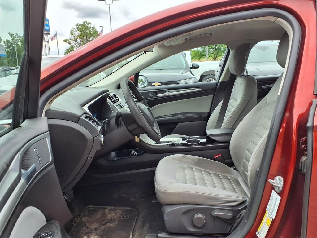 Used 2014 Orange Ford S image 12