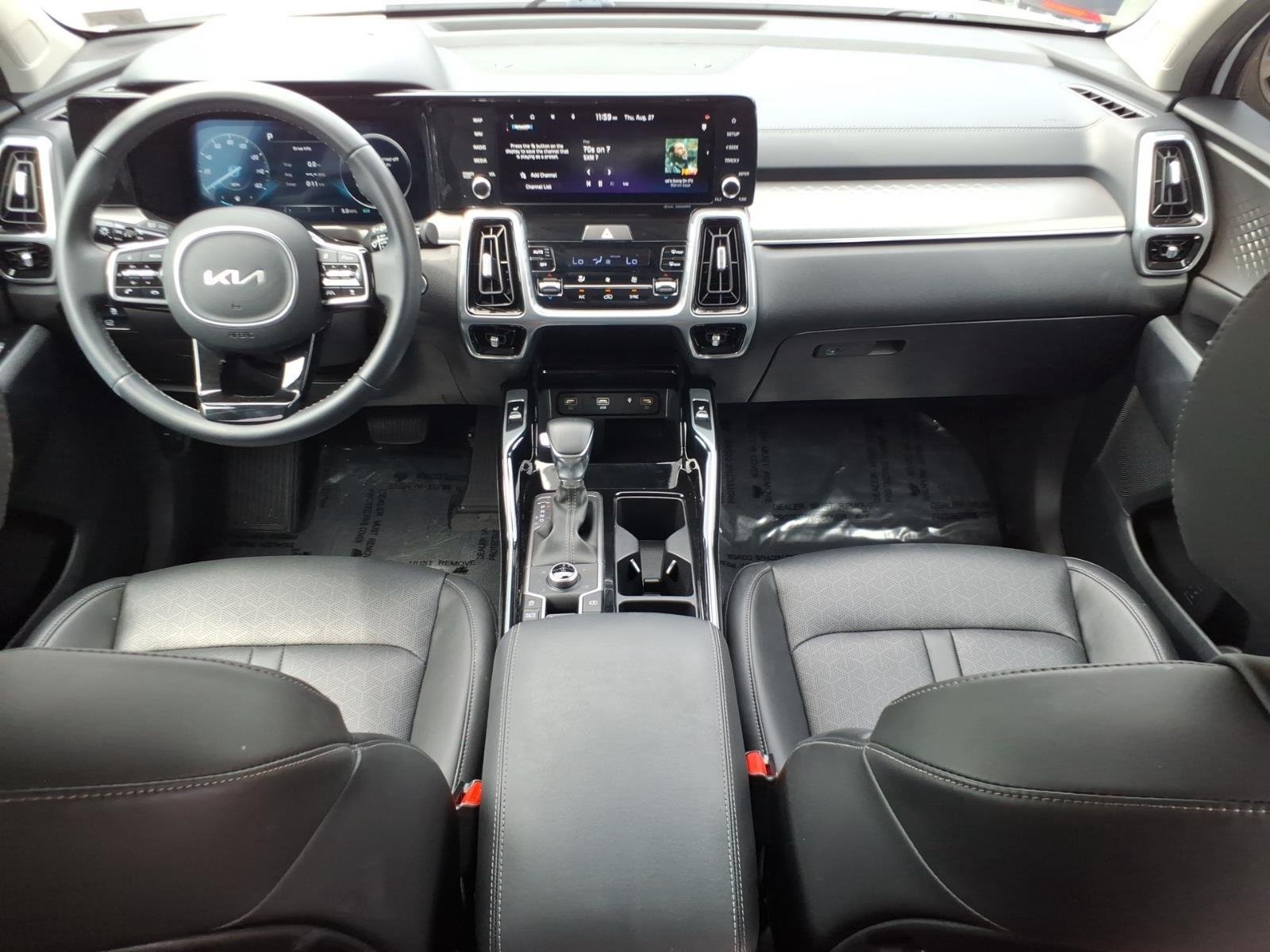 Used 2023 Glacial White Pearl Kia SX image 28