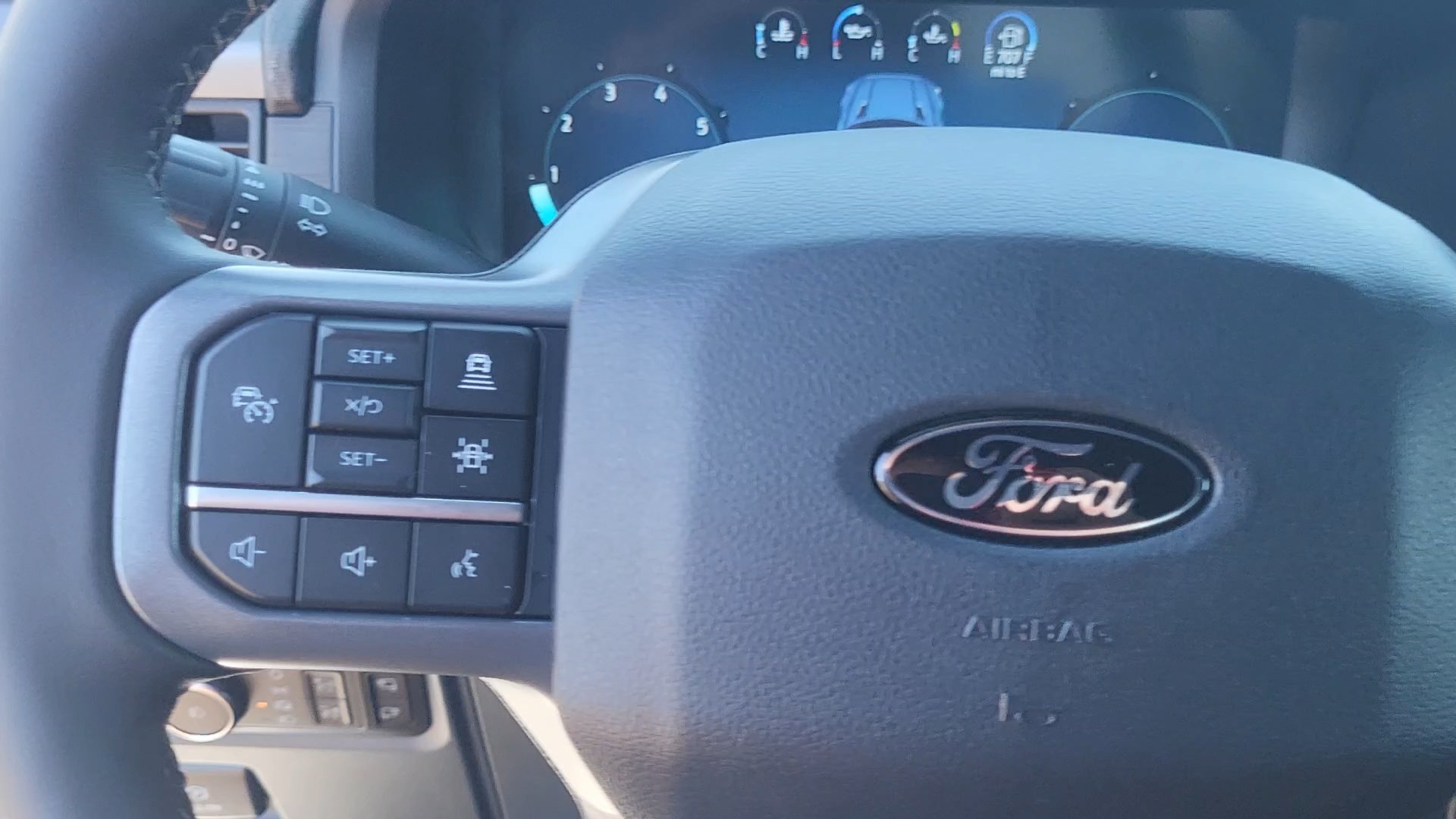 New 2026 Oxford White Ford XLT image 16