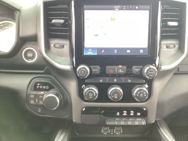 New 2026 Tank Ram BIG HORN CREW CAB 4X4 5
