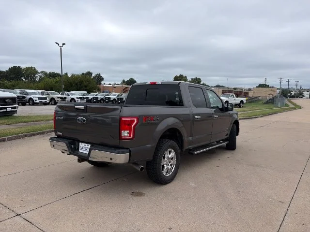 Used 2017 Gray Ford XLT image 5