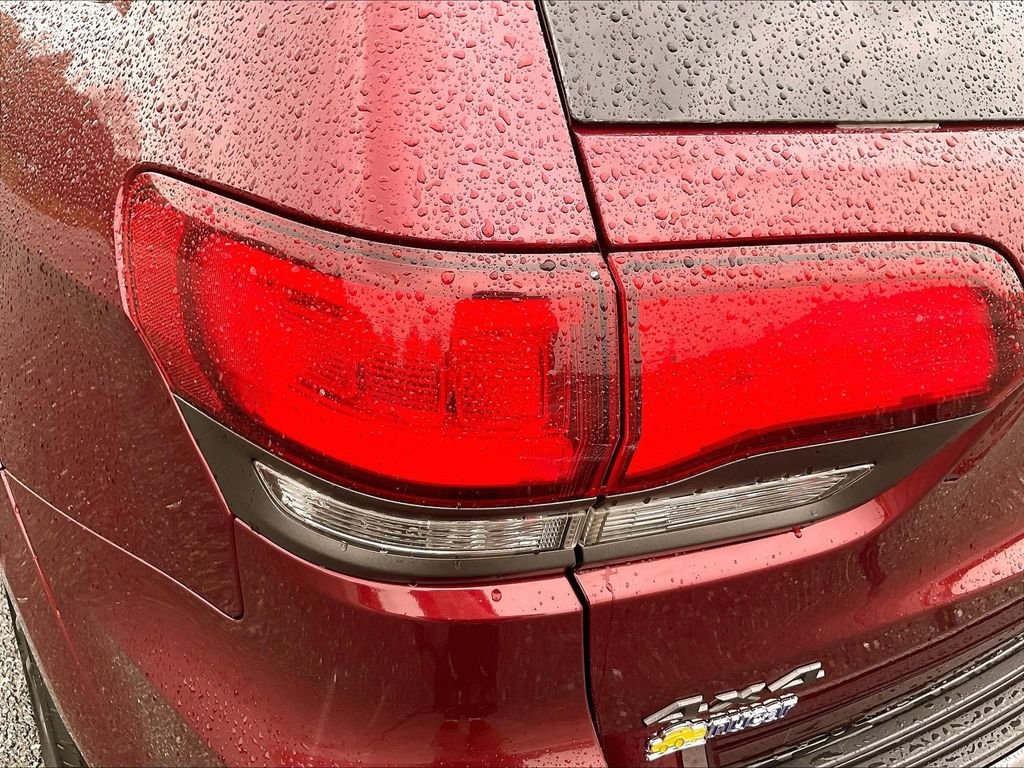 Used 2021 Red Jeep Overland image 33