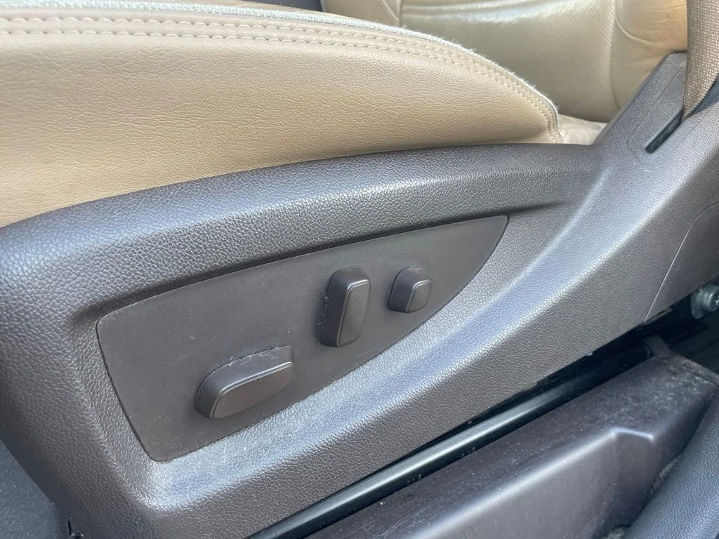 Used 2018 Black GMC Denali image 21
