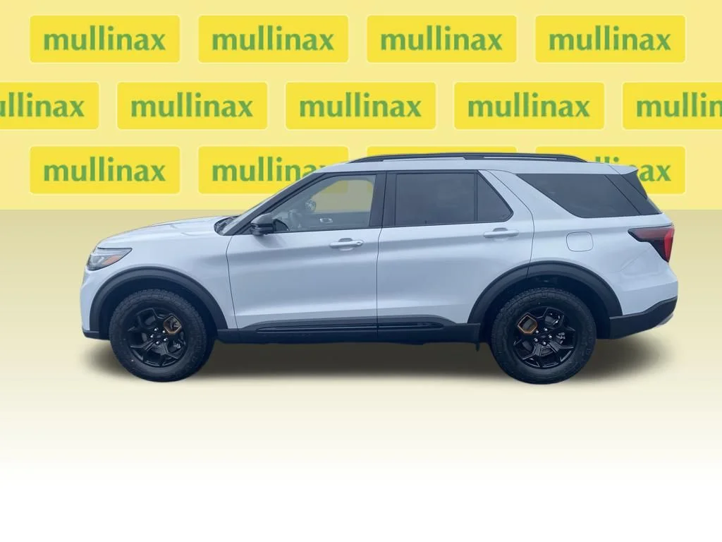New 2026 White Ford Tremor image 9