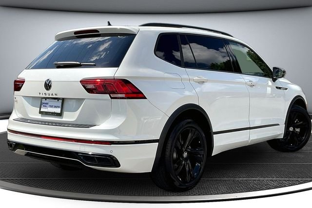 Used 2024 White Volkswagen 2.0T SE R-Line Black image 5