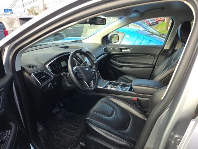 Used 2020 Silver Metallic Ford Titanium image 10